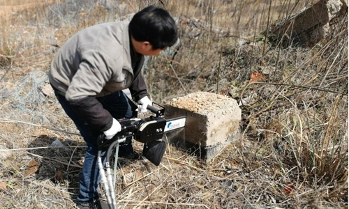 Powerful Portable Diamond Chain Saw Cutting Stone Concrete